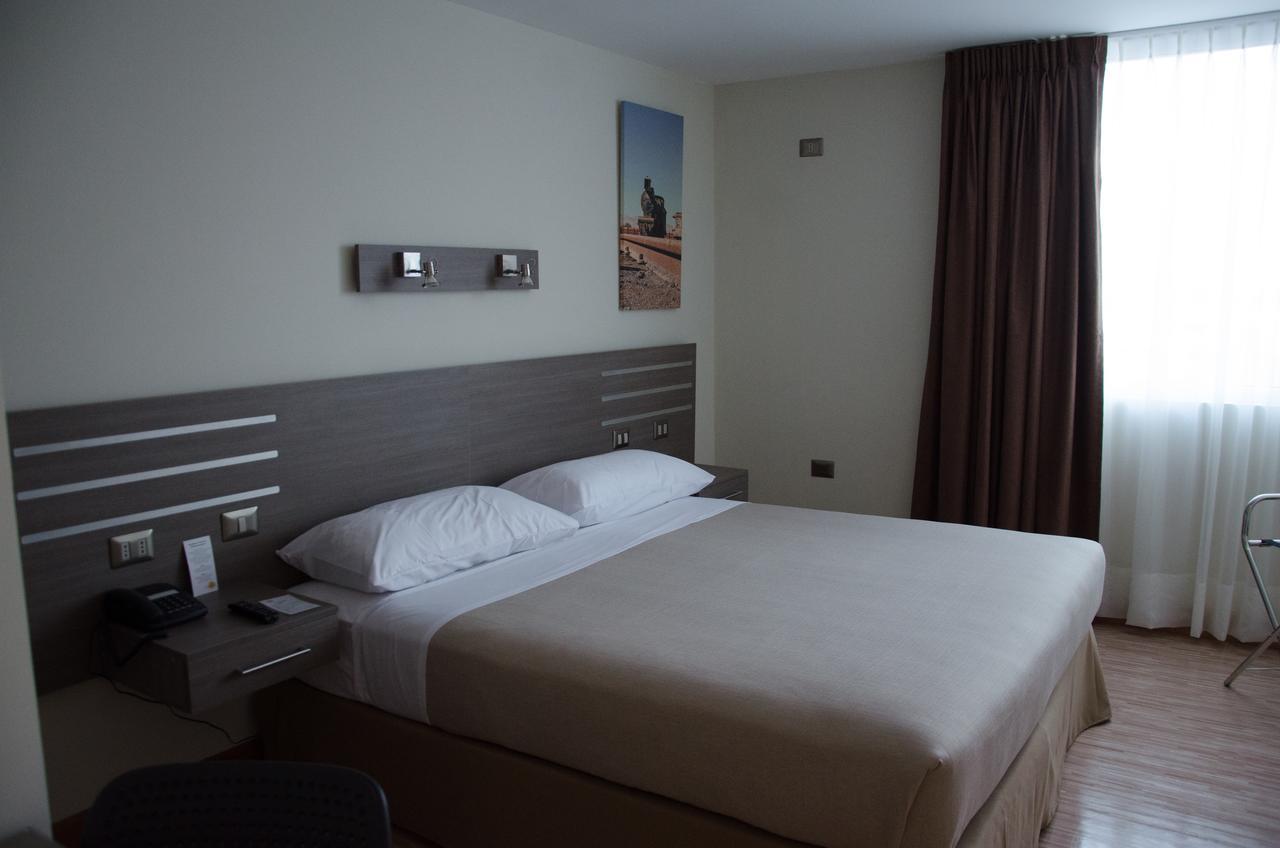 Alto Del Sol Plaza Mejillones Hotel Exterior photo